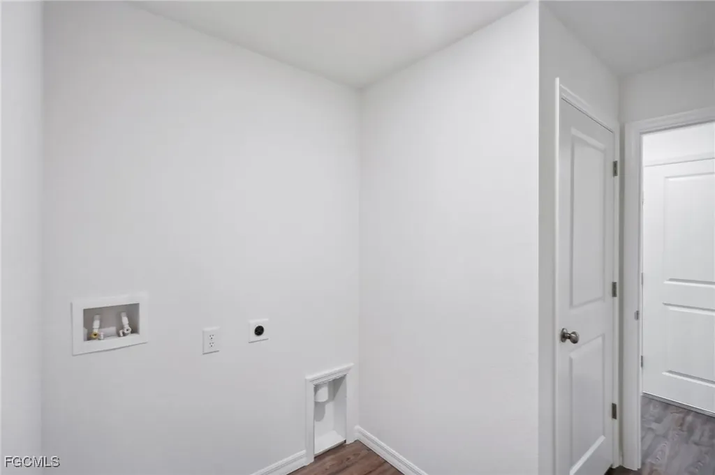 3932 NW 46th Lane Cape Coral FL 33993