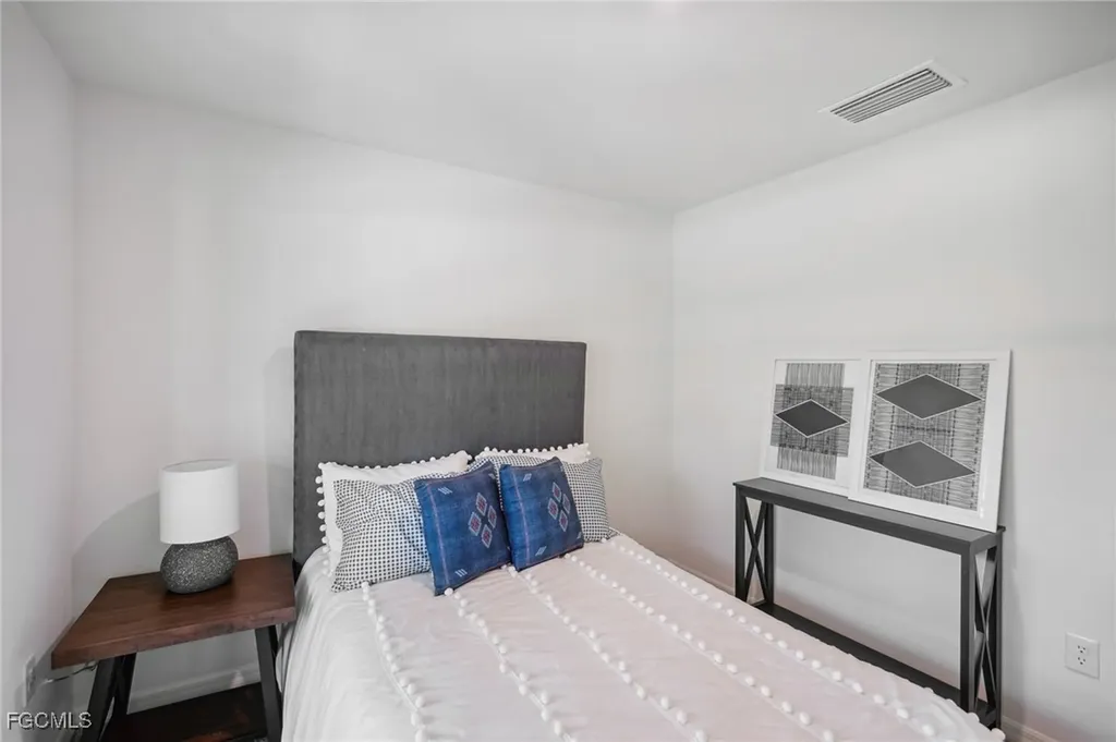 3932 NW 46th Lane Cape Coral FL 33993