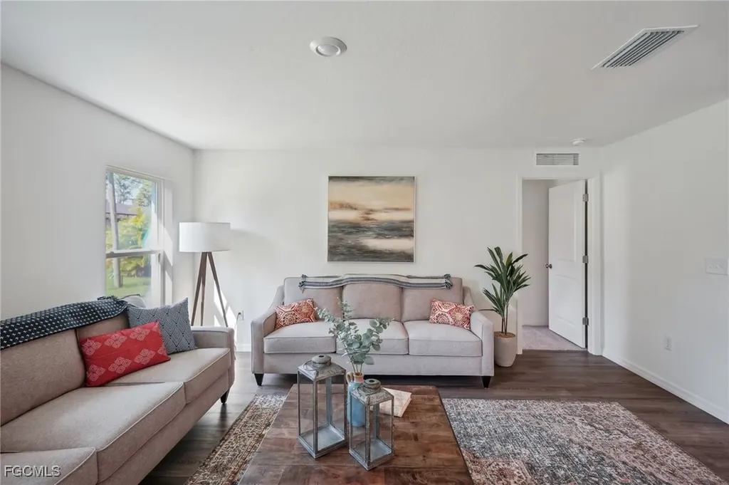 3932 NW 46th Lane Cape Coral FL 33993