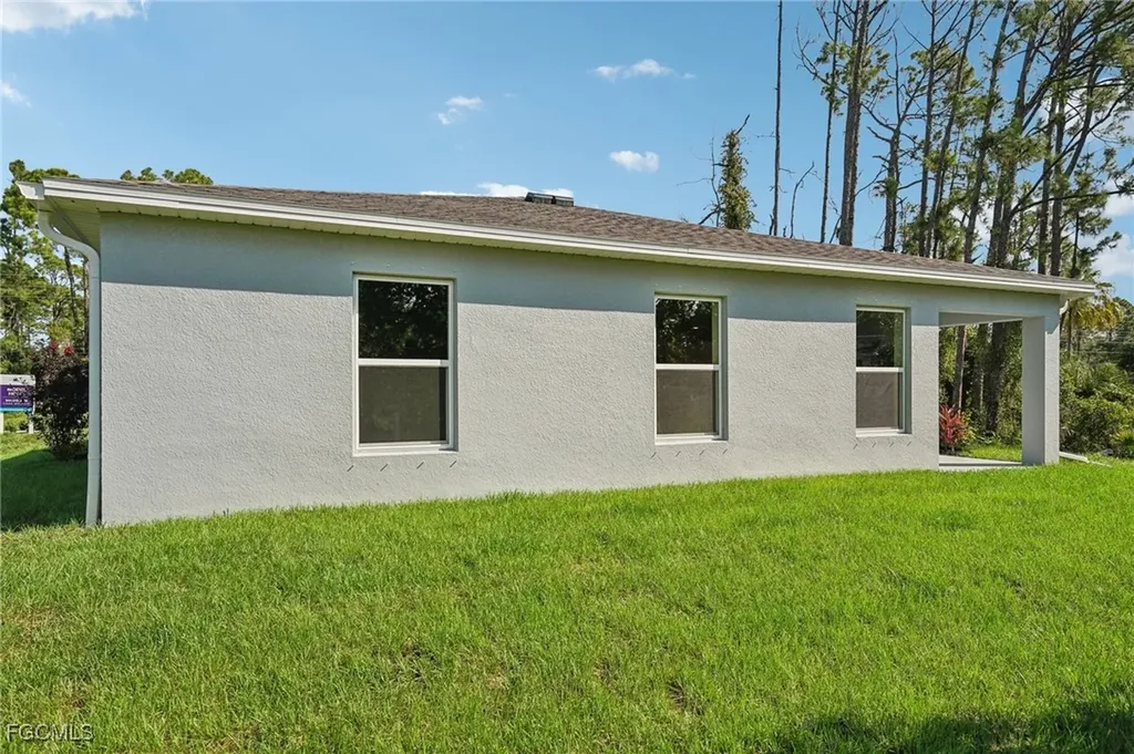 4721 NW 38th Place Cape Coral FL 33993