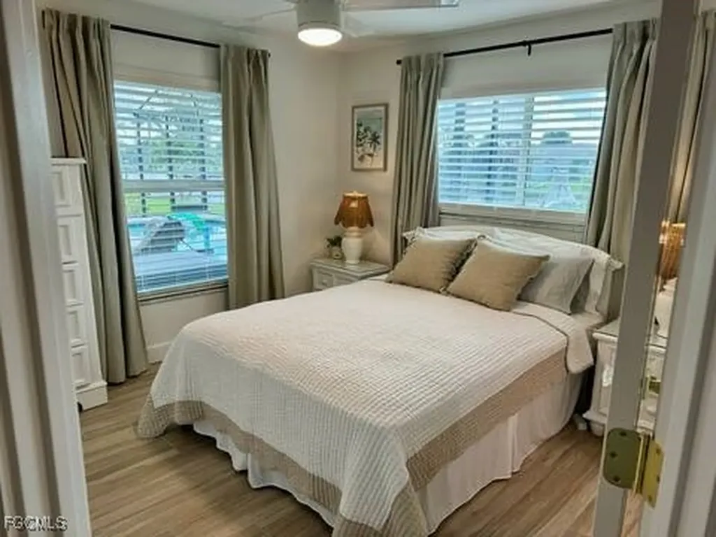 4524 SE 1st Place Cape Coral FL 33904