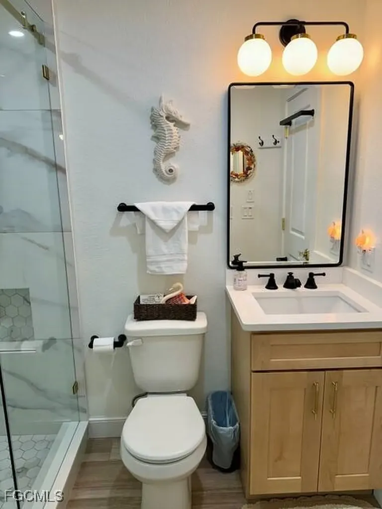 4524 SE 1st Place Cape Coral FL 33904