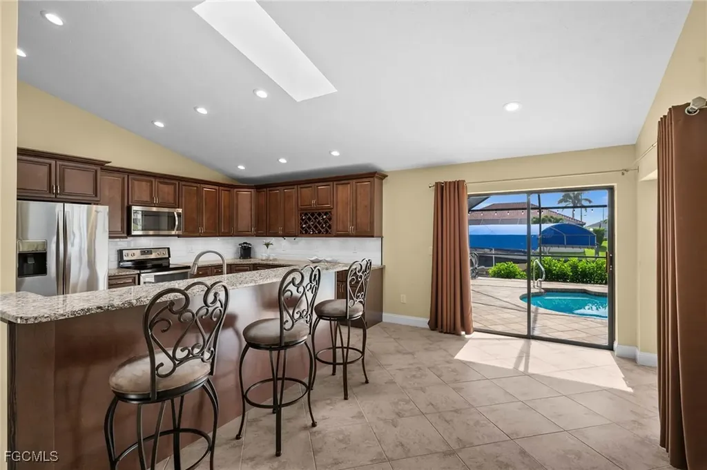 3701 SW 2nd Avenue Cape Coral FL 33914