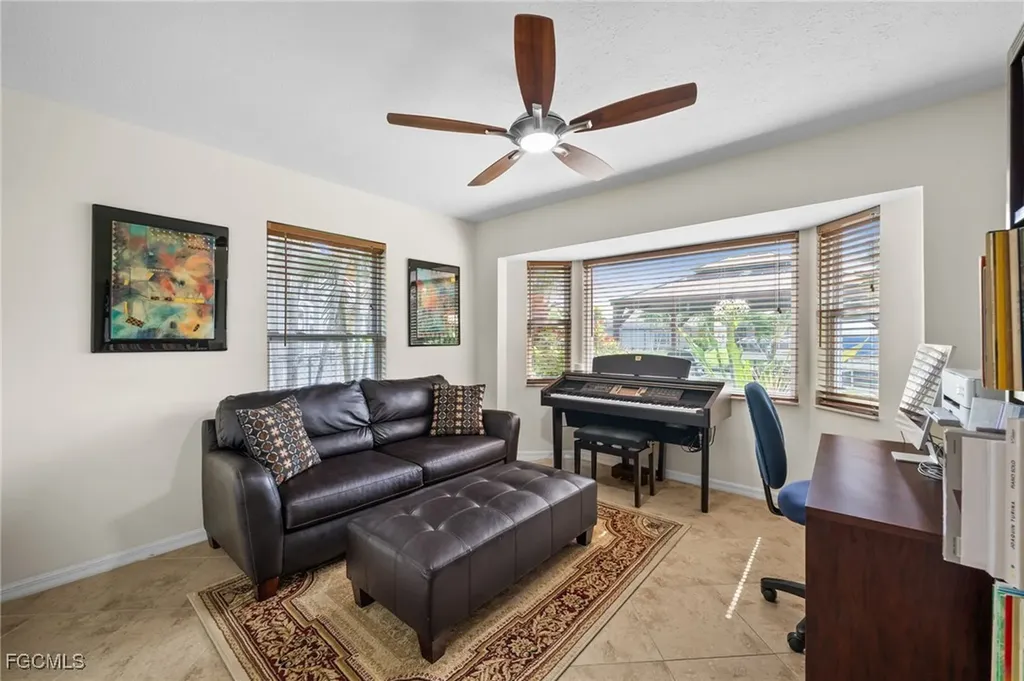 3701 SW 2nd Avenue Cape Coral FL 33914