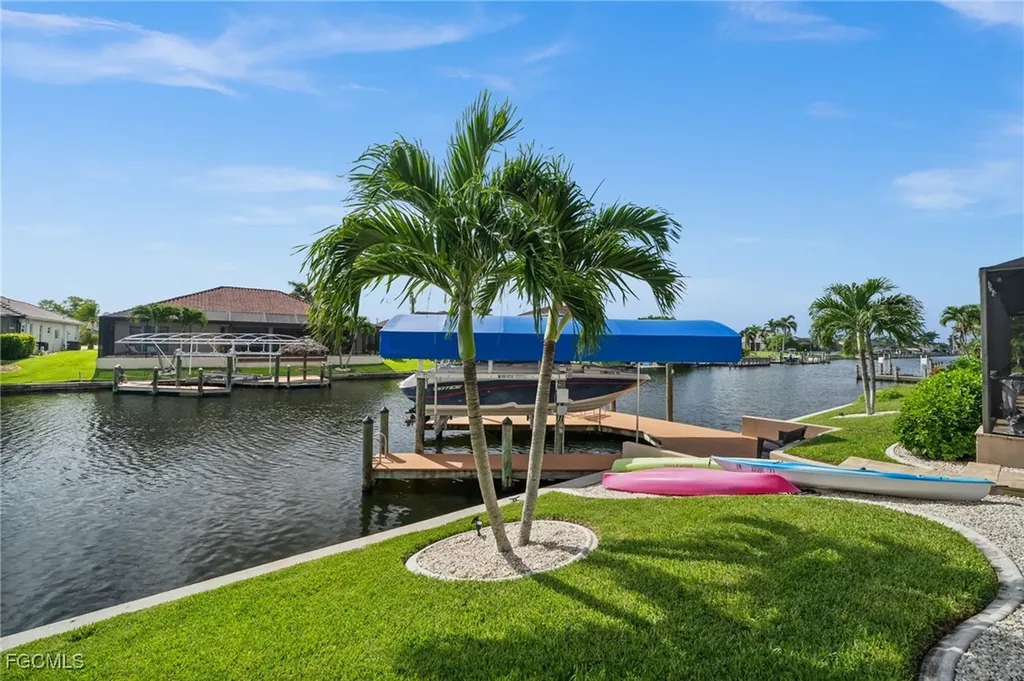 3701 SW 2nd Avenue Cape Coral FL 33914