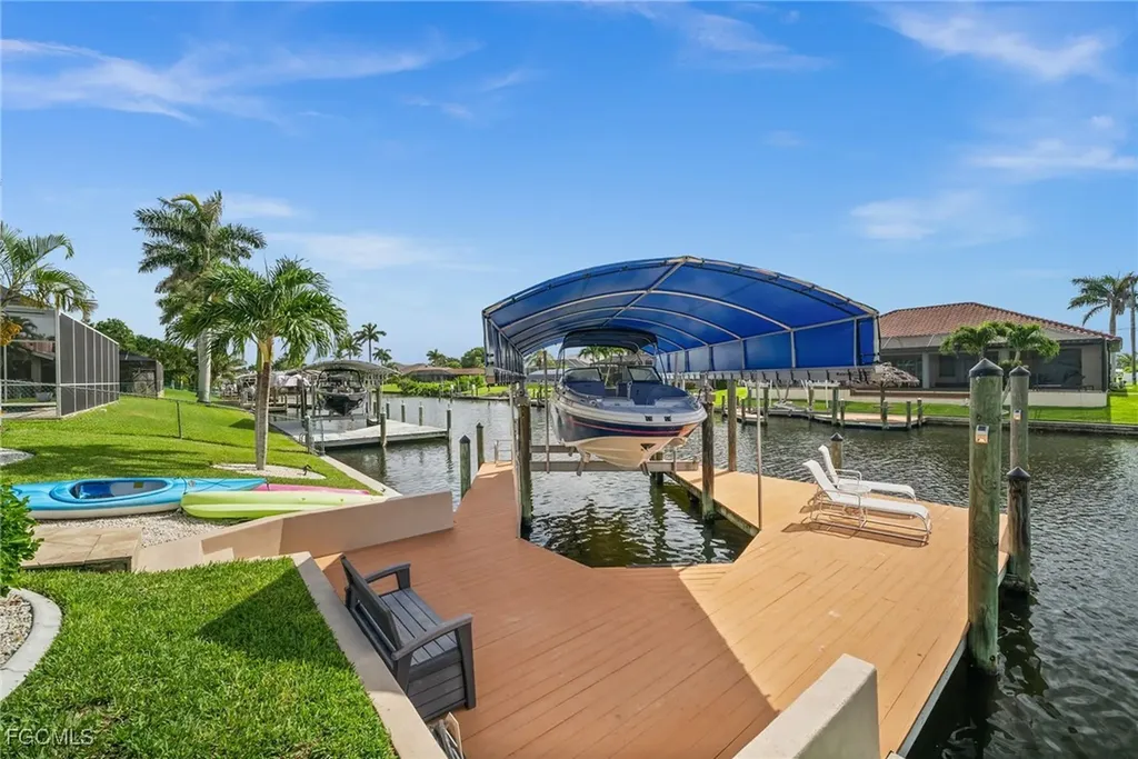 3701 SW 2nd Avenue Cape Coral FL 33914