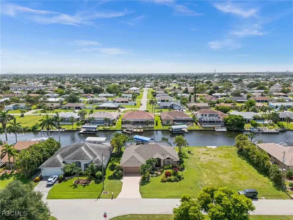 3701 SW 2nd Avenue Cape Coral FL 33914