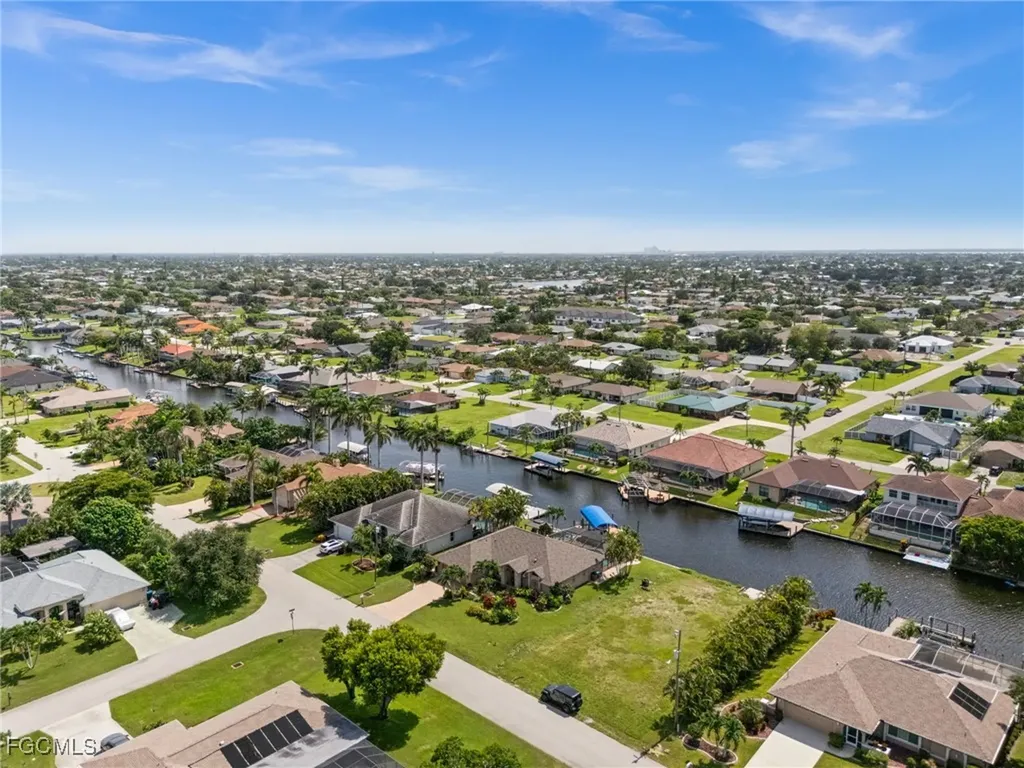 3701 SW 2nd Avenue Cape Coral FL 33914