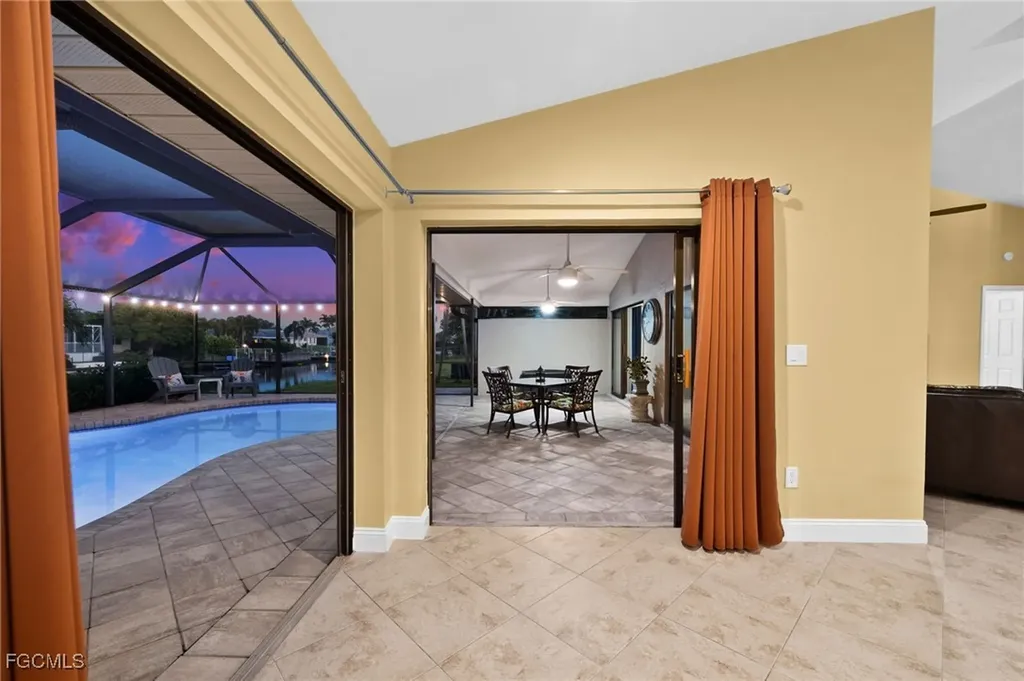 3701 SW 2nd Avenue Cape Coral FL 33914