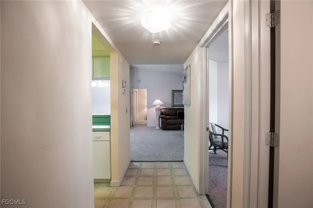 8041 S Woods Circle Fort Myers FL 33919