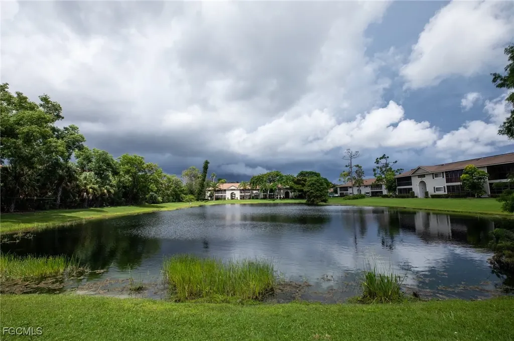 8041 S Woods Circle Fort Myers FL 33919