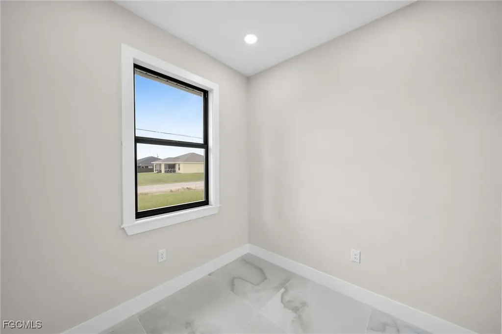 1821 NE 13th Avenue Cape Coral FL 33909