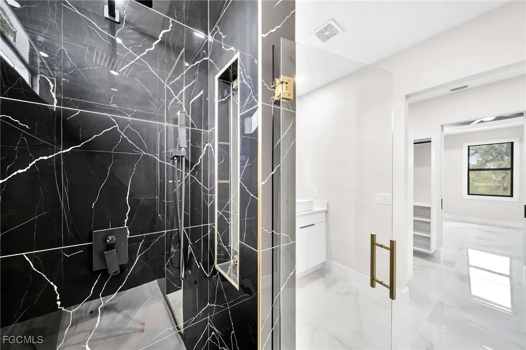 1821 NE 13th Avenue Cape Coral FL 33909