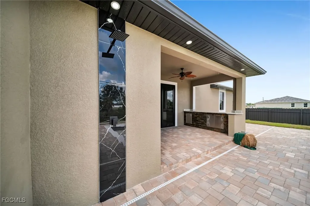 1821 NE 13th Avenue Cape Coral FL 33909