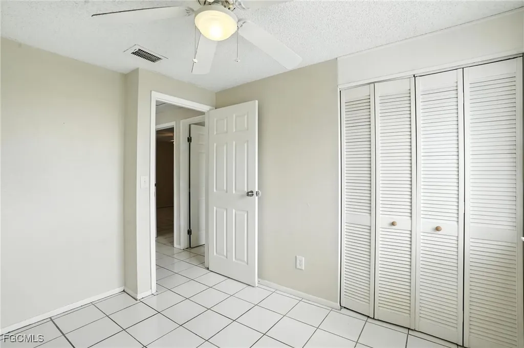 1222 NE 14th Place Cape Coral FL 33909