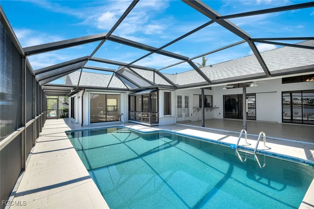 421 SW 51st Terrace Cape Coral FL 33914