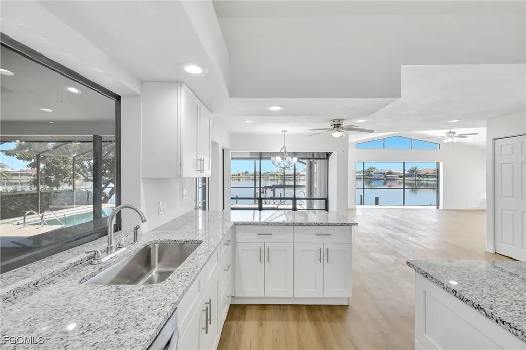 421 SW 51st Terrace Cape Coral FL 33914