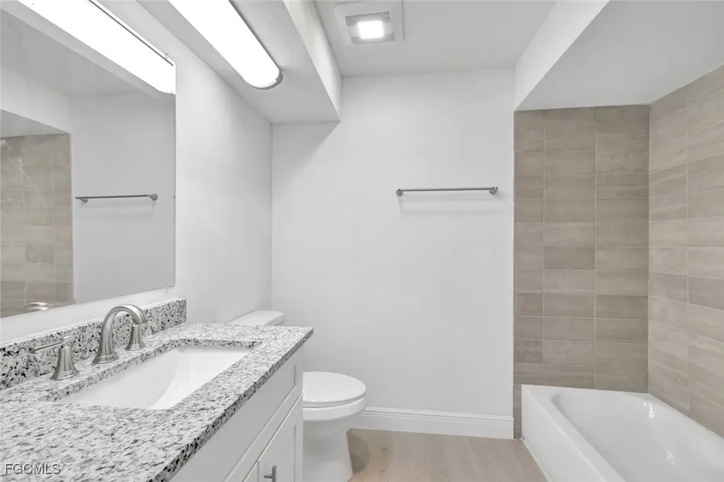 421 SW 51st Terrace Cape Coral FL 33914