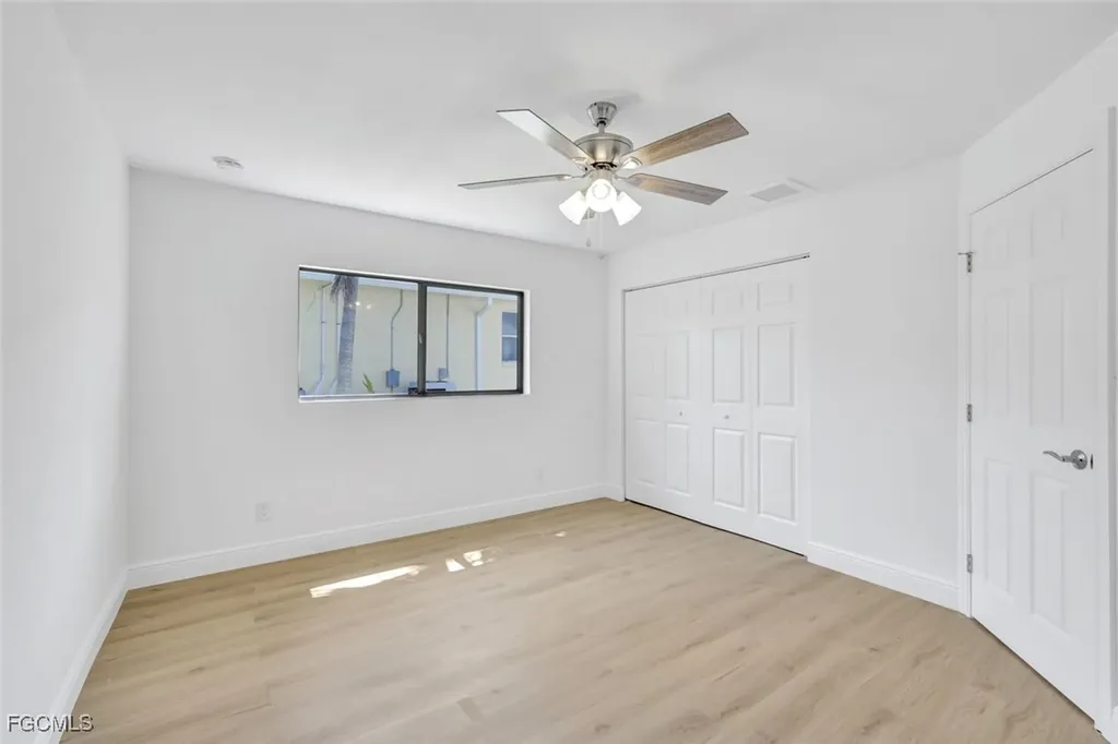 421 SW 51st Terrace Cape Coral FL 33914