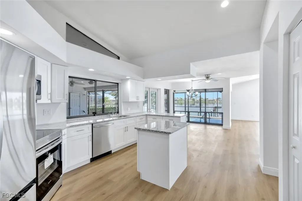 421 SW 51st Terrace Cape Coral FL 33914