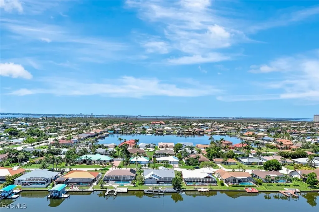 421 SW 51st Terrace Cape Coral FL 33914