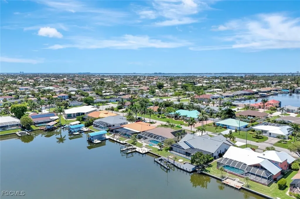 421 SW 51st Terrace Cape Coral FL 33914