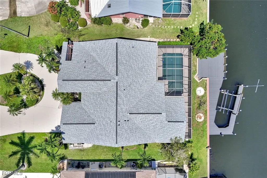 421 SW 51st Terrace Cape Coral FL 33914