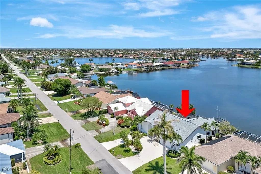 421 SW 51st Terrace Cape Coral FL 33914