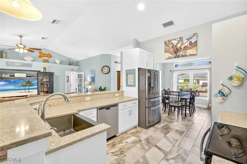 1927 NE 18th Avenue Cape Coral FL 33909