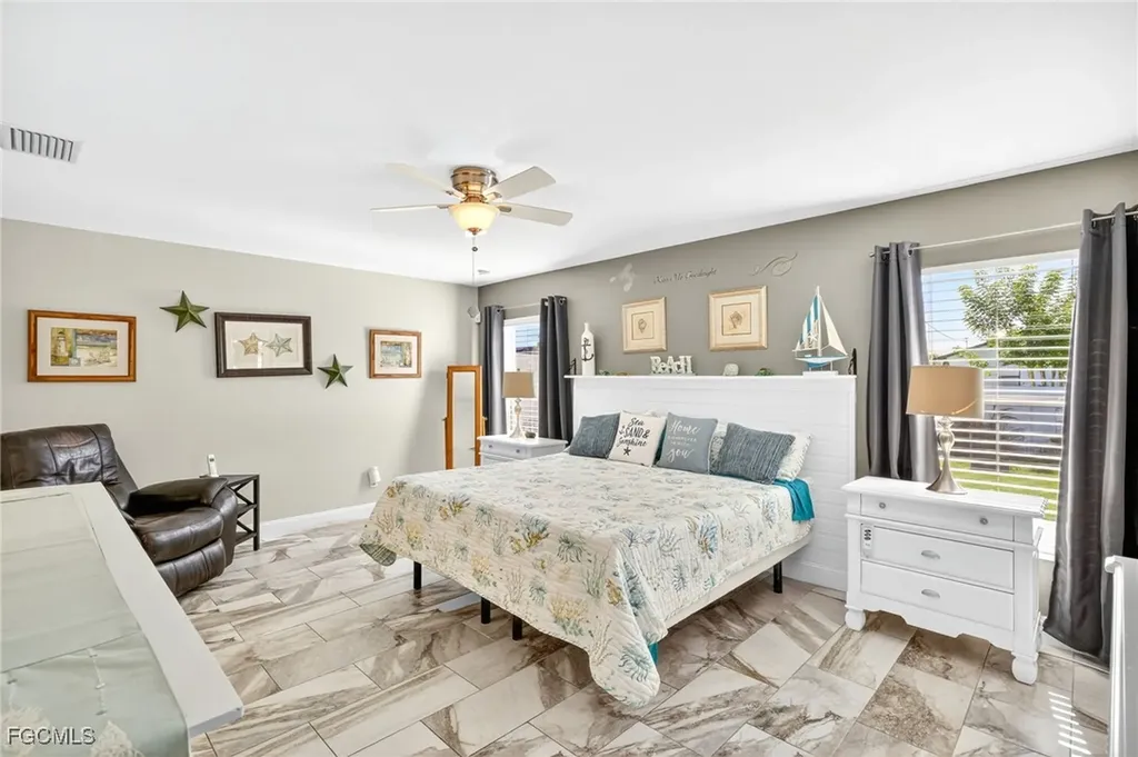 1927 NE 18th Avenue Cape Coral FL 33909