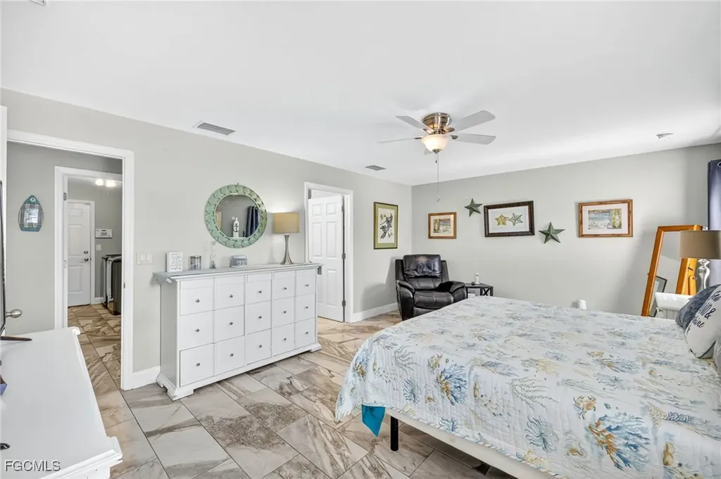 1927 NE 18th Avenue Cape Coral FL 33909