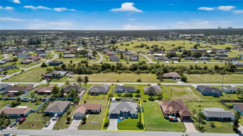 1927 NE 18th Avenue Cape Coral FL 33909