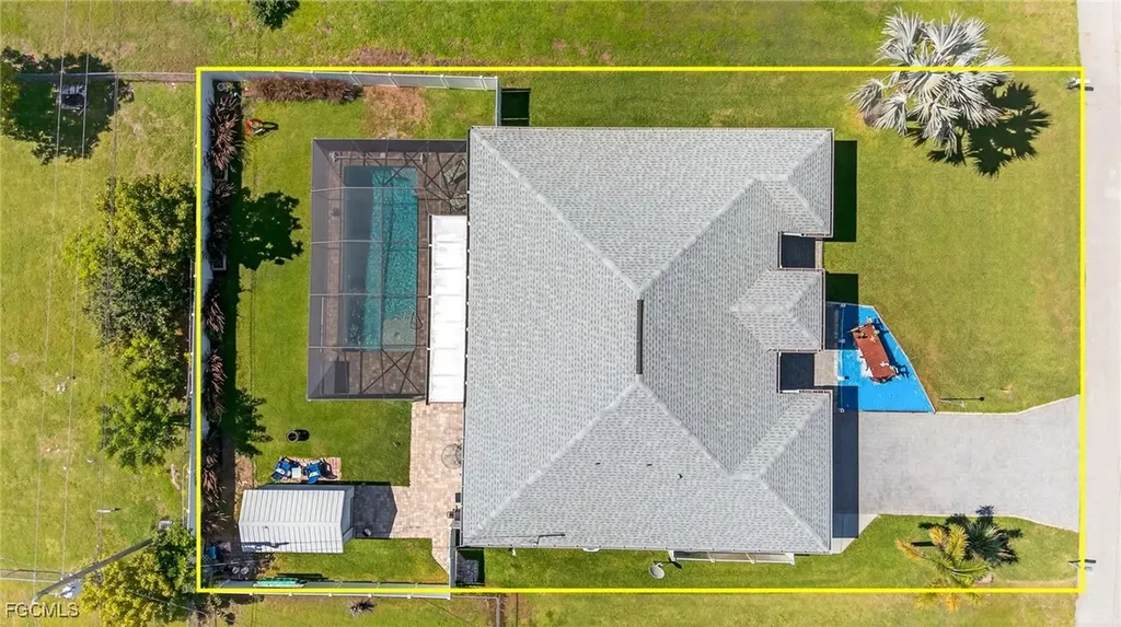 1927 NE 18th Avenue Cape Coral FL 33909