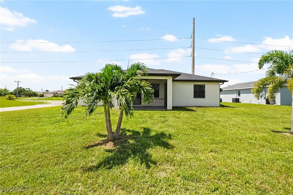 1825 Kismet Parkway W Cape Coral FL 33993
