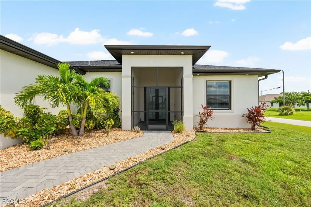 1825 Kismet Parkway W Cape Coral FL 33993