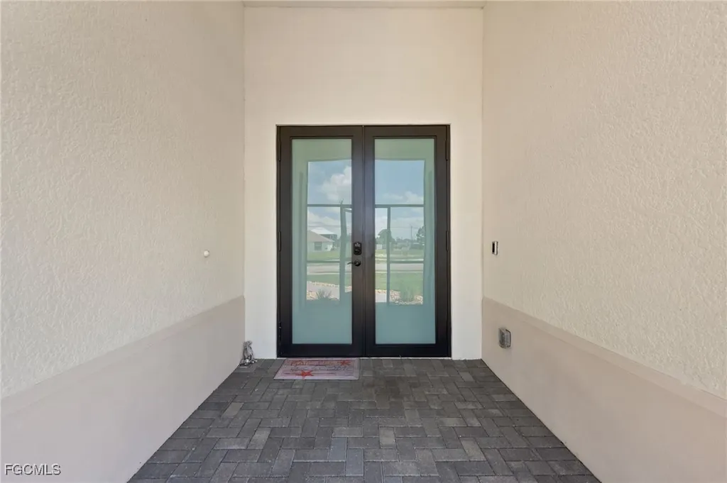 1825 Kismet Parkway W Cape Coral FL 33993