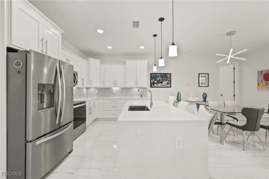 1825 Kismet Parkway W Cape Coral FL 33993