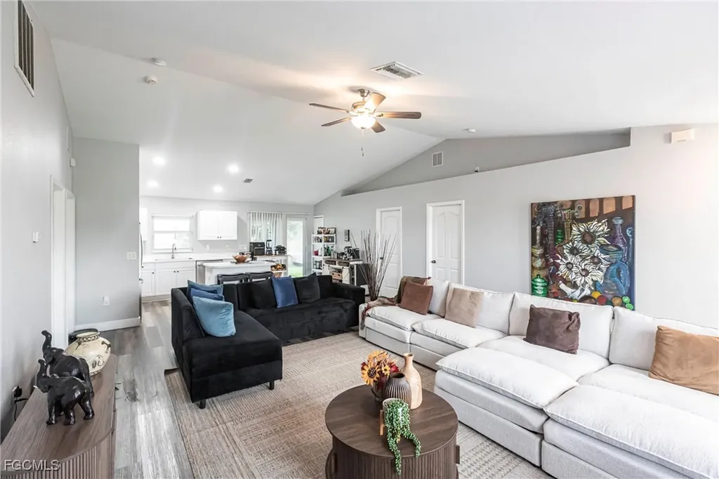 3909 NE 16th Avenue Cape Coral FL 33909