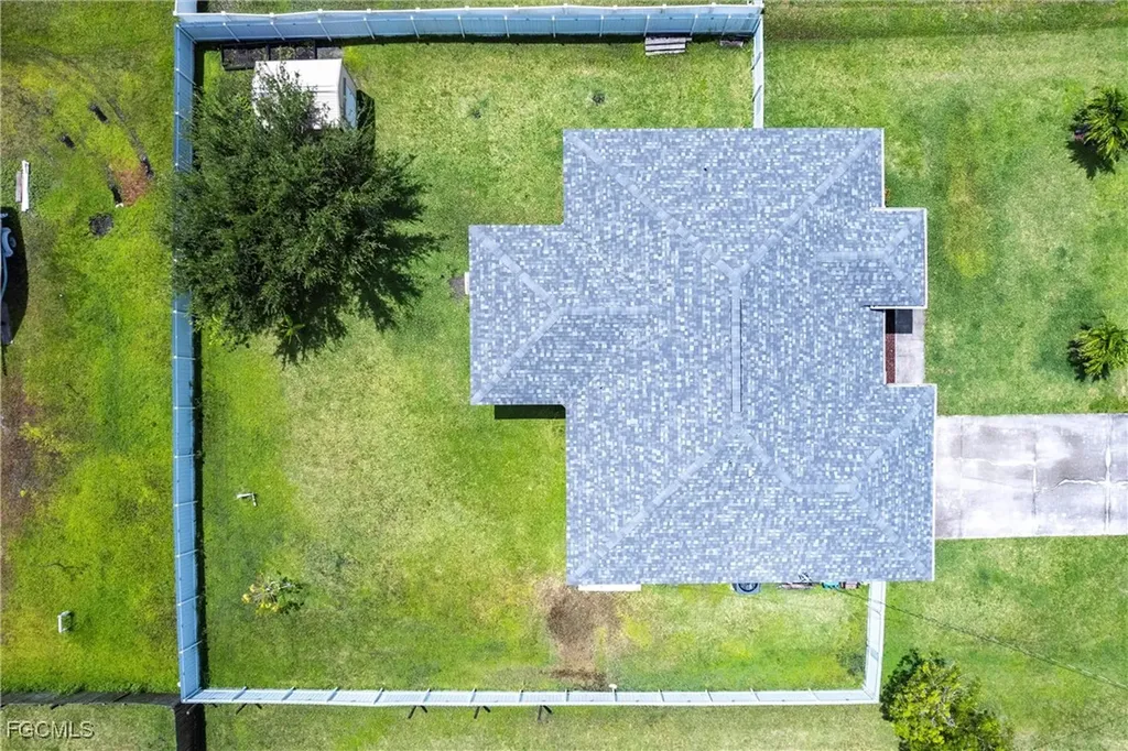 3909 NE 16th Avenue Cape Coral FL 33909