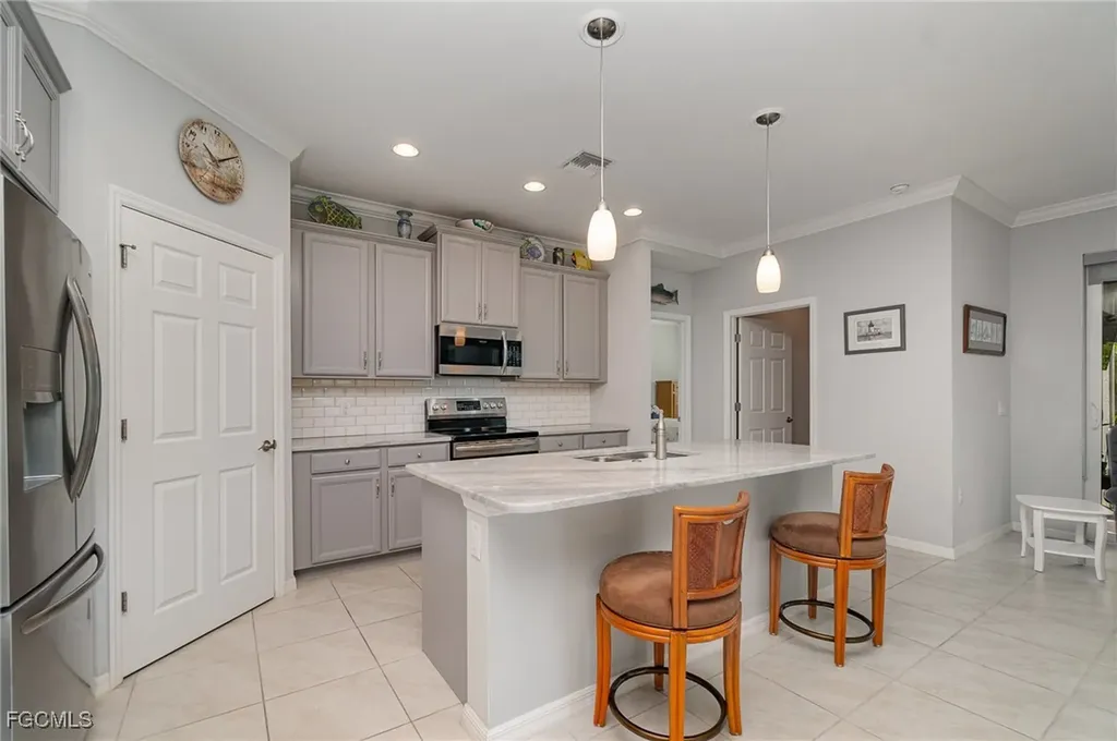 15140 Yellow Wood Drive Alva FL 33920