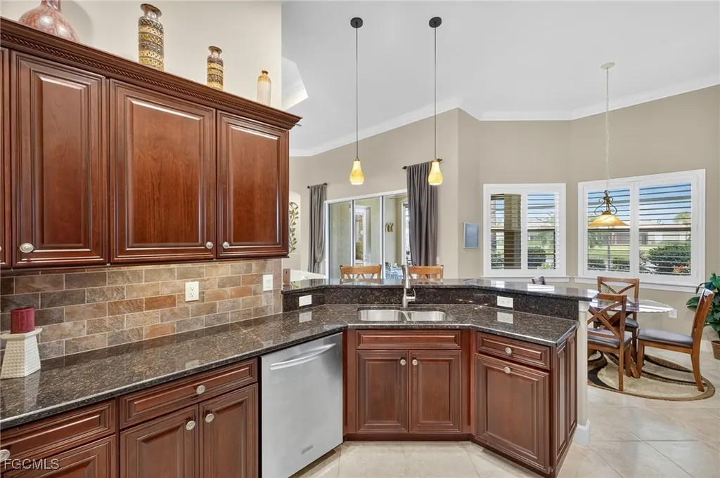 11204 Lithgow Lane Fort Myers FL 33913