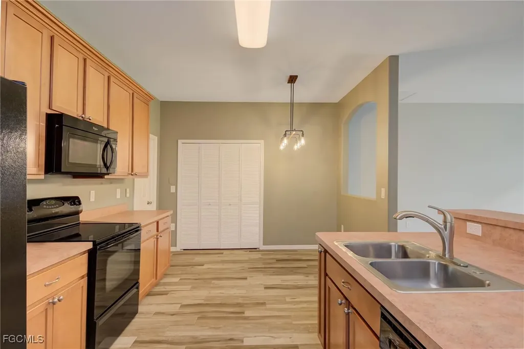 2710 Soaring Hawk Drive Fort Myers FL 33905