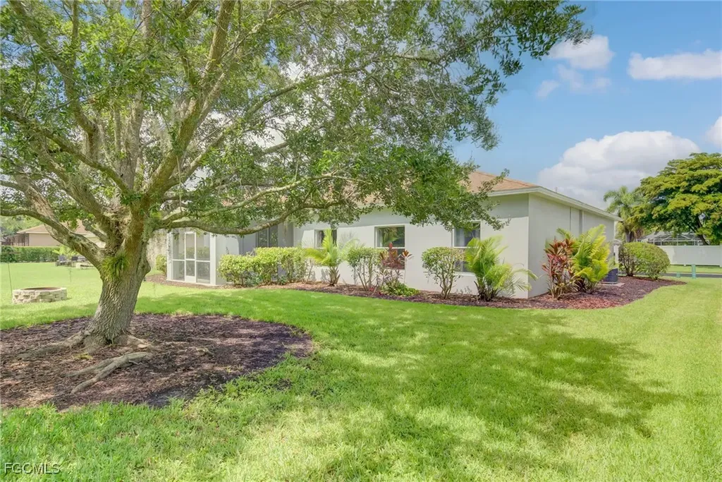 2710 Soaring Hawk Drive Fort Myers FL 33905