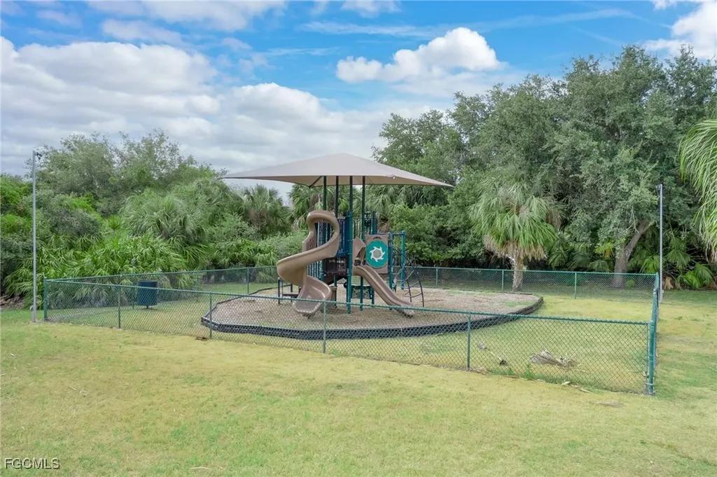 2710 Soaring Hawk Drive Fort Myers FL 33905