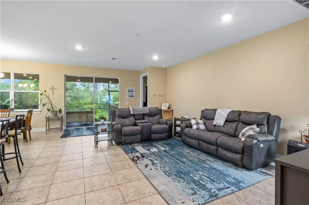 3249 Baravaldo Circle Cape Coral FL 33909