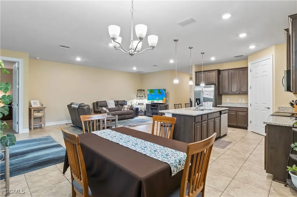 3249 Baravaldo Circle Cape Coral FL 33909