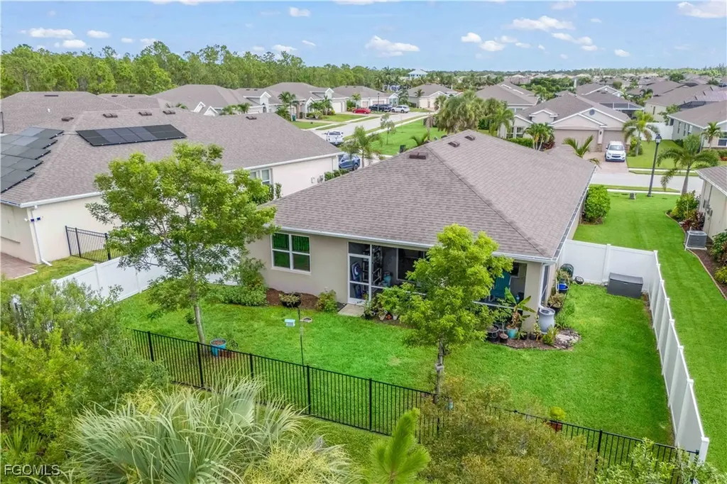 3249 Baravaldo Circle Cape Coral FL 33909