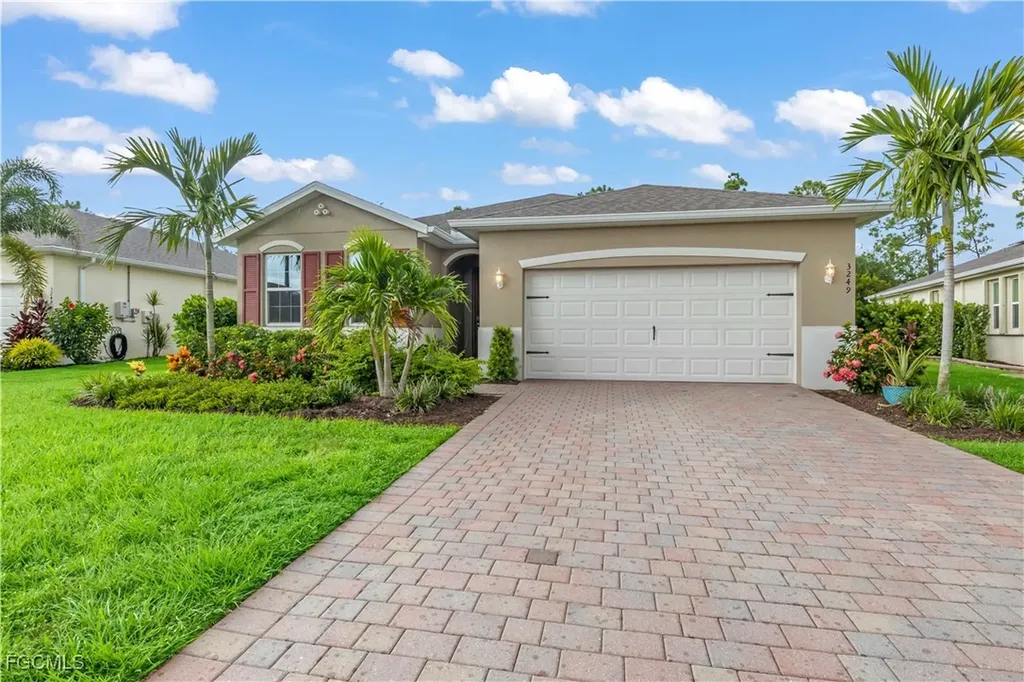 3249 Baravaldo Circle Cape Coral FL 33909