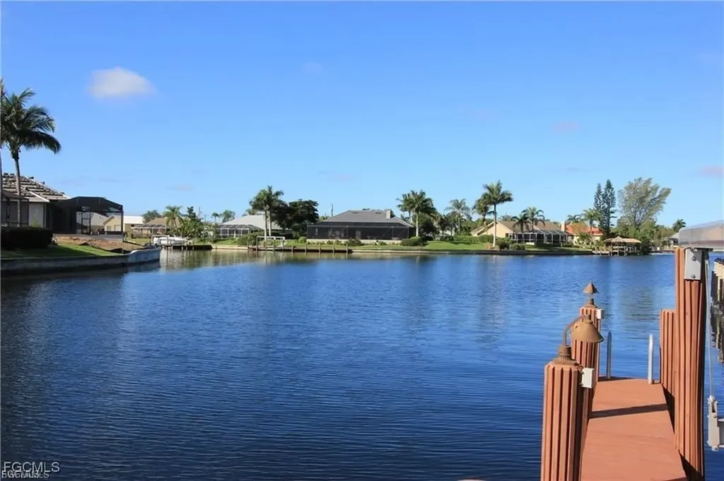 5362 Bayshore Avenue Cape Coral FL 33904