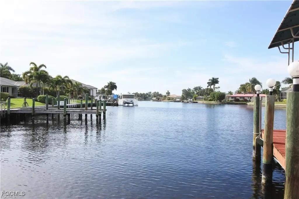 5362 Bayshore Avenue Cape Coral FL 33904